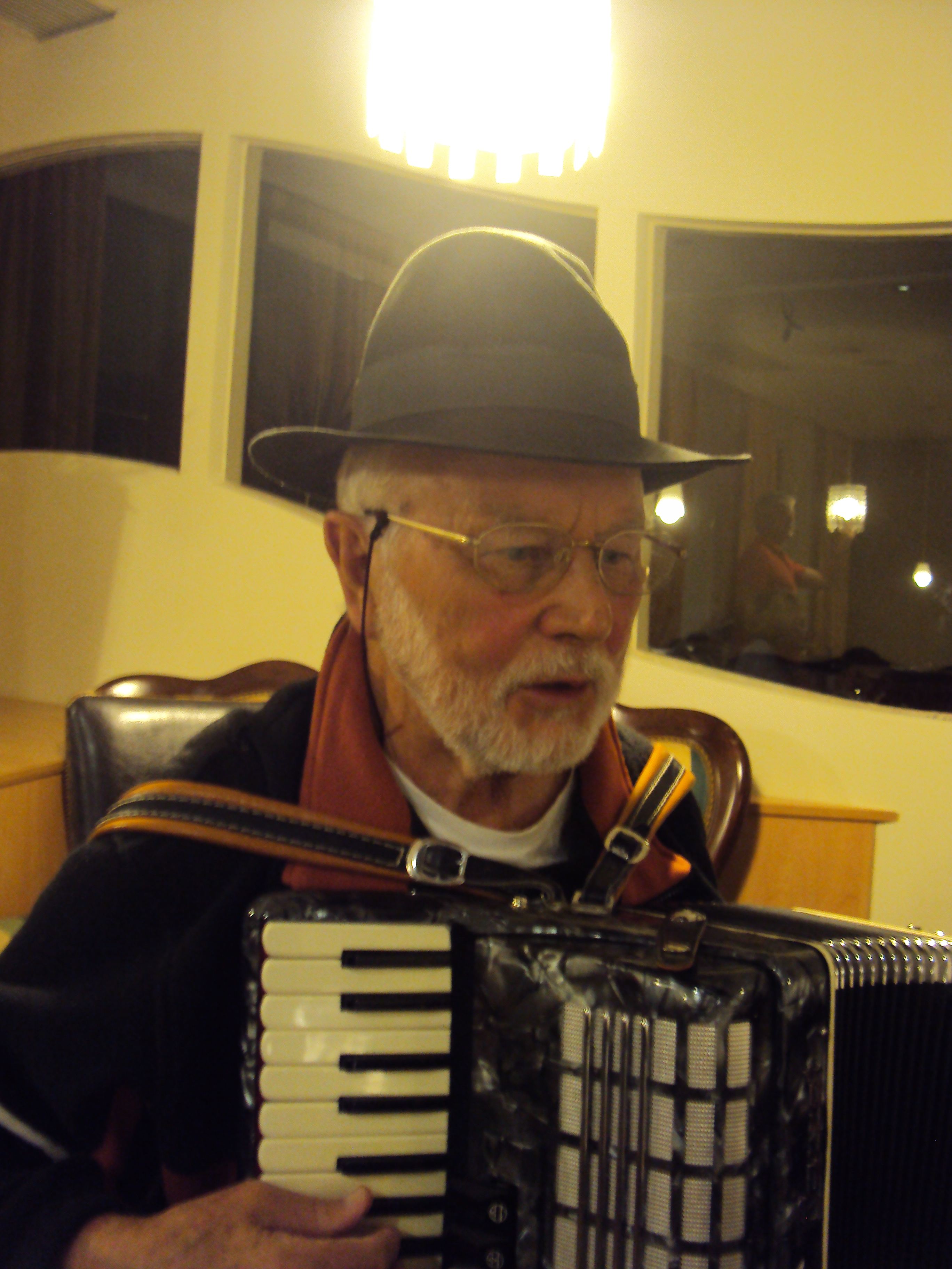 Als Musikant bei der VEZ Generalversammlung Sept. 2011 in der Villa Kunterbunt, Gallneukirchen